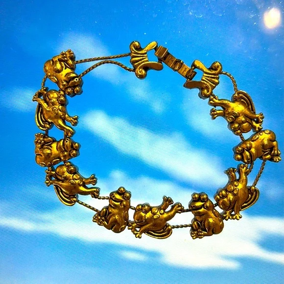 Crazy Frog Bracelet! Gold tone - Picture 3 of 11